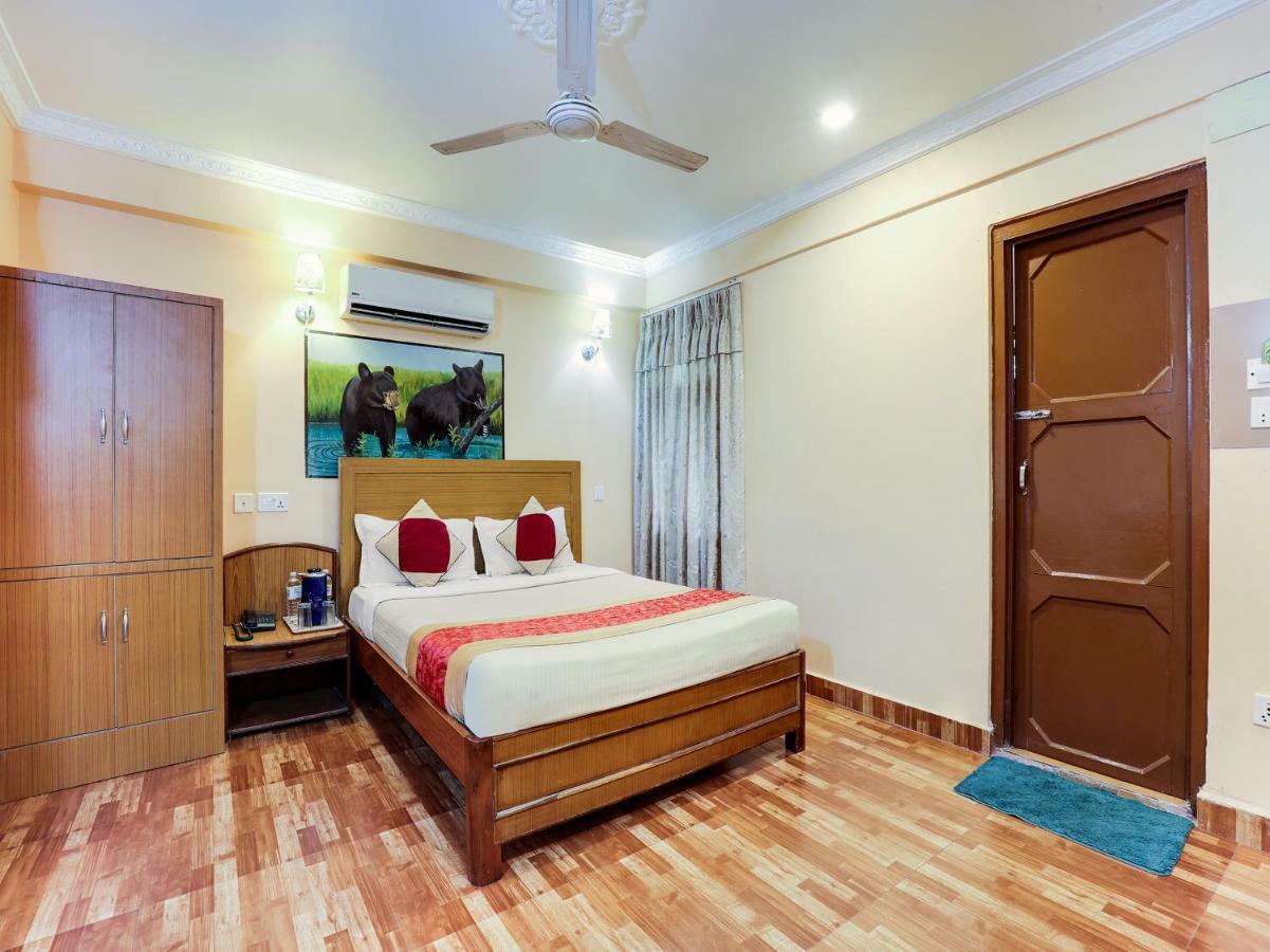 Hotel Wildlife Camp Sauraha Exterior foto